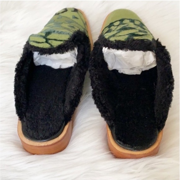 Free People Butterfly Effect Faux Fur Mule Size 37 Green Slip On Flat Loafer New - Picture 5 of 9